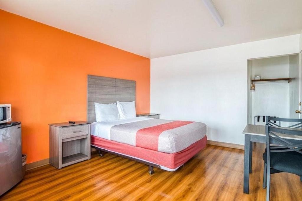 Oyo Hotel Kalama Экстерьер фото